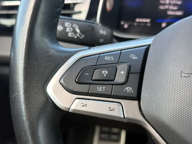 SEMINUEVOS VOLKSWAGEN Jetta a Estados en autogozo