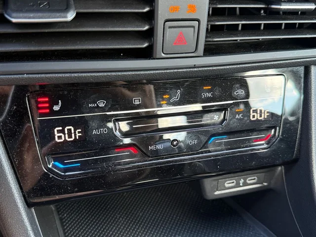 SEMINUEVOS VOLKSWAGEN Jetta a Estados en autogozo