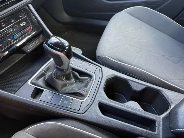 SEMINUEVOS VOLKSWAGEN Jetta a Estados en autogozo