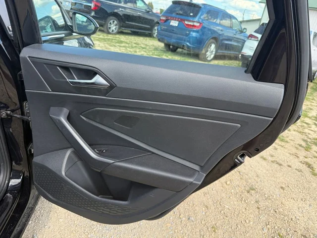 SEMINUEVOS VOLKSWAGEN Jetta a Estados en autogozo