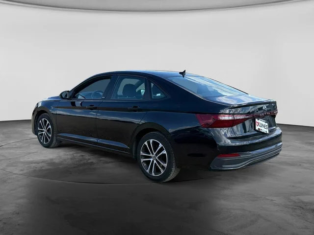 SEMINUEVOS VOLKSWAGEN Jetta a Estados en autogozo