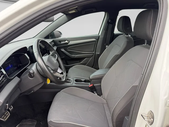 SEMINUEVOS VOLKSWAGEN Jetta a Estados en autogozo