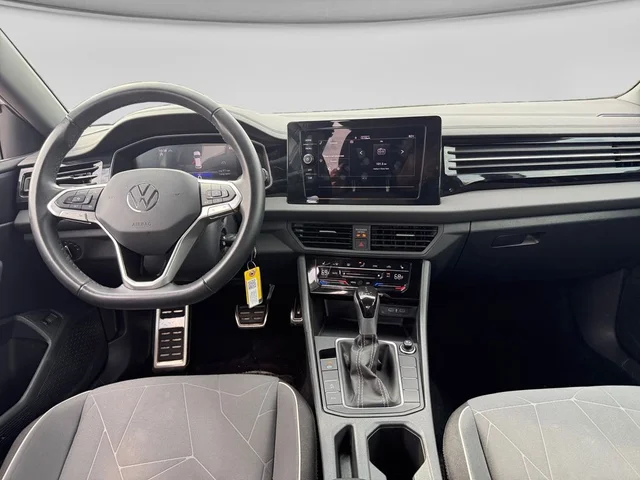 SEMINUEVOS VOLKSWAGEN Jetta a Estados en autogozo