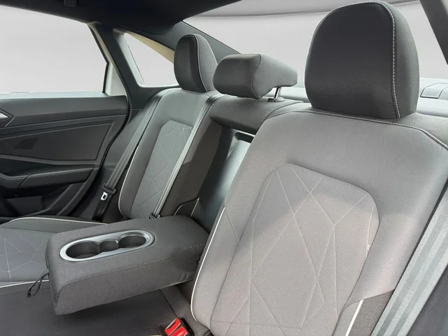 SEMINUEVOS VOLKSWAGEN Jetta a Estados en autogozo