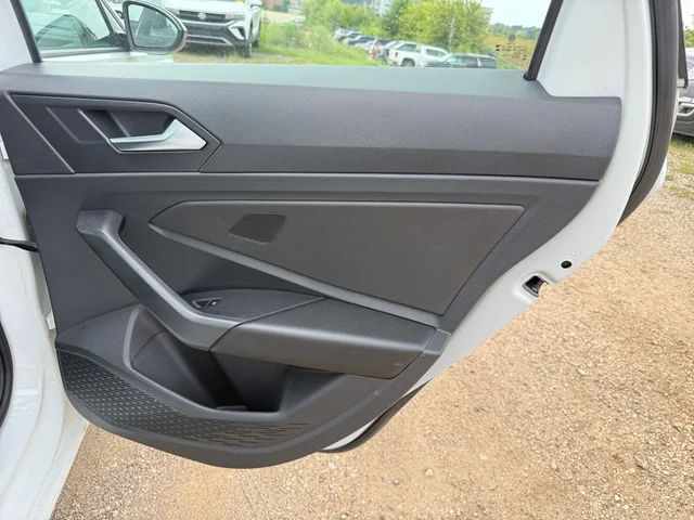 SEMINUEVOS VOLKSWAGEN Jetta a Estados en autogozo