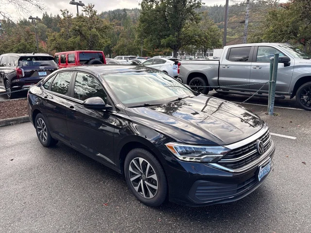 SEMINUEVOS VOLKSWAGEN Jetta a Estados en autogozo