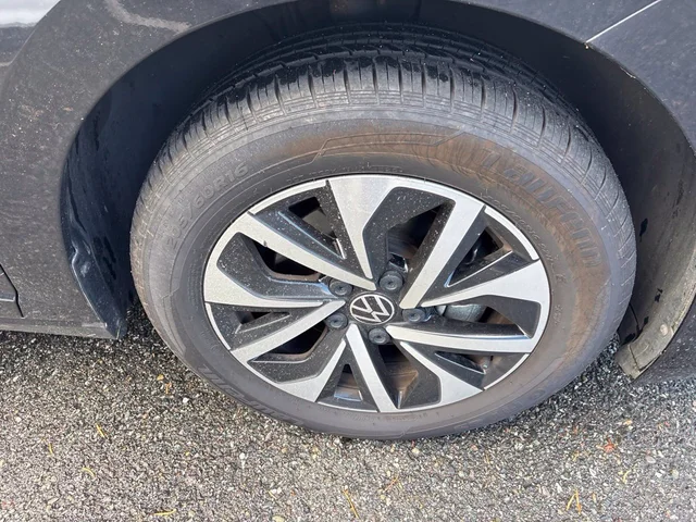 SEMINUEVOS VOLKSWAGEN Jetta a Estados en autogozo