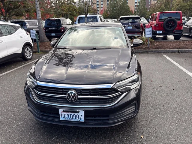 SEMINUEVOS VOLKSWAGEN Jetta a Estados en autogozo