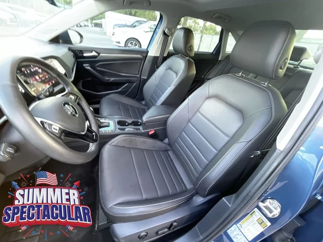 SEMINUEVOS VOLKSWAGEN Jetta a Estados en autogozo
