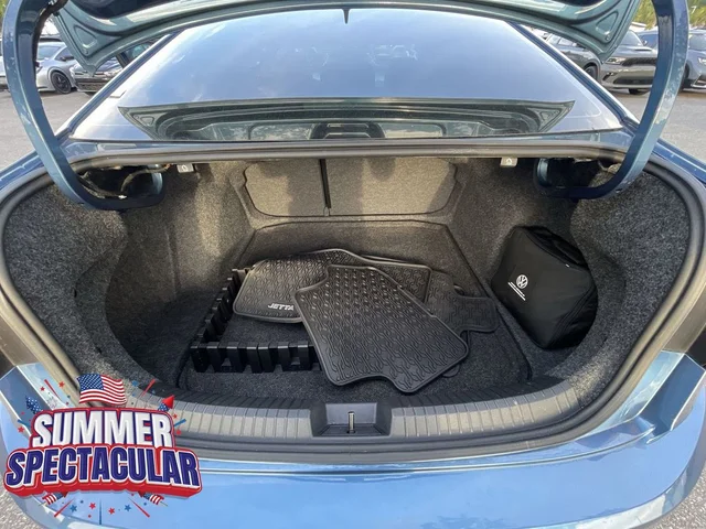 SEMINUEVOS VOLKSWAGEN Jetta a Estados en autogozo