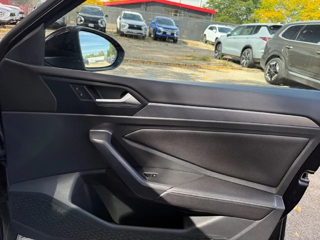 SEMINUEVOS VOLKSWAGEN Jetta a Estados en autogozo