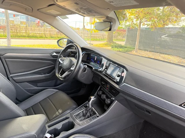 SEMINUEVOS VOLKSWAGEN Jetta a Estados en autogozo