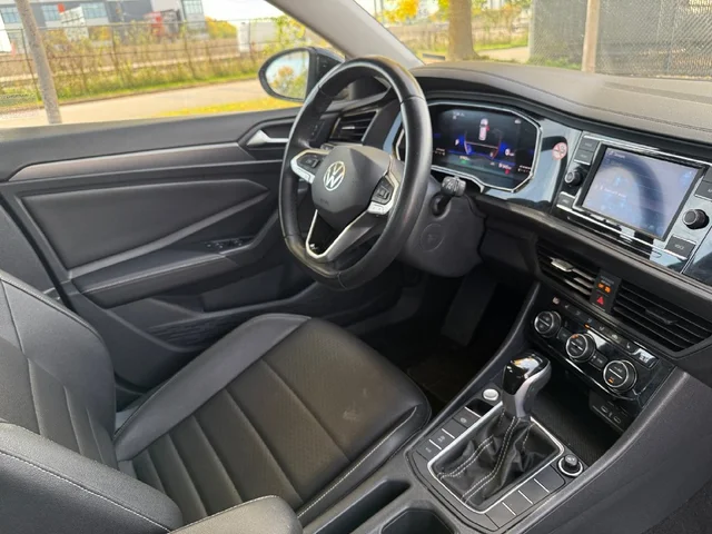 SEMINUEVOS VOLKSWAGEN Jetta a Estados en autogozo