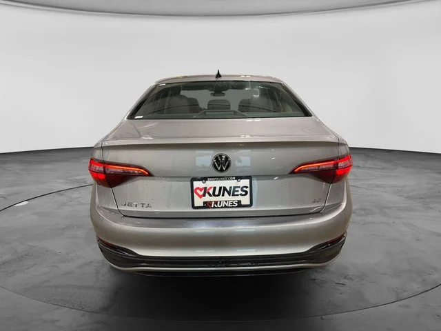 SEMINUEVOS VOLKSWAGEN Jetta a Estados en autogozo