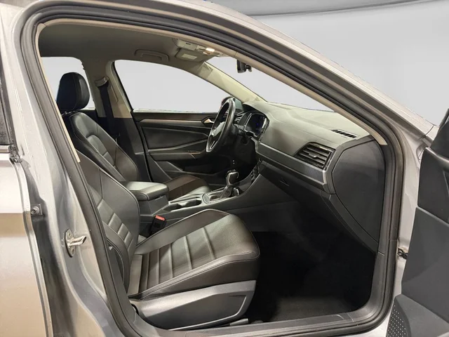 SEMINUEVOS VOLKSWAGEN Jetta a Estados en autogozo