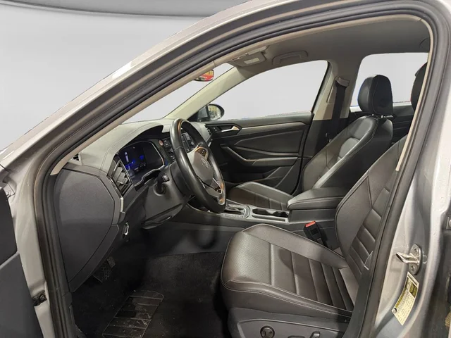 SEMINUEVOS VOLKSWAGEN Jetta a Estados en autogozo