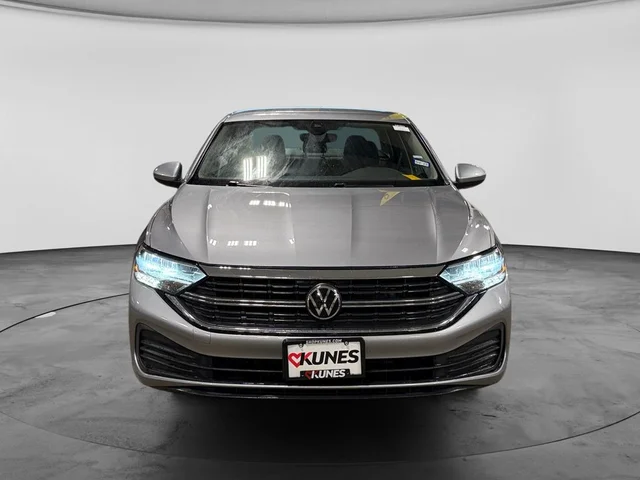 SEMINUEVOS VOLKSWAGEN Jetta a Estados en autogozo