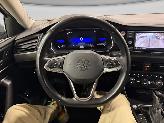 SEMINUEVOS VOLKSWAGEN Jetta a Estados en autogozo
