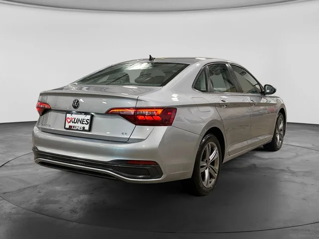 SEMINUEVOS VOLKSWAGEN Jetta a Estados en autogozo