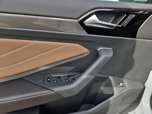 Nuevos VOLKSWAGEN JETTA à Estados chez autogozo