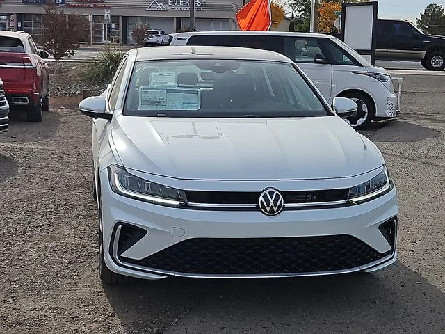 Nuevos VOLKSWAGEN JETTA à Estados chez autogozo