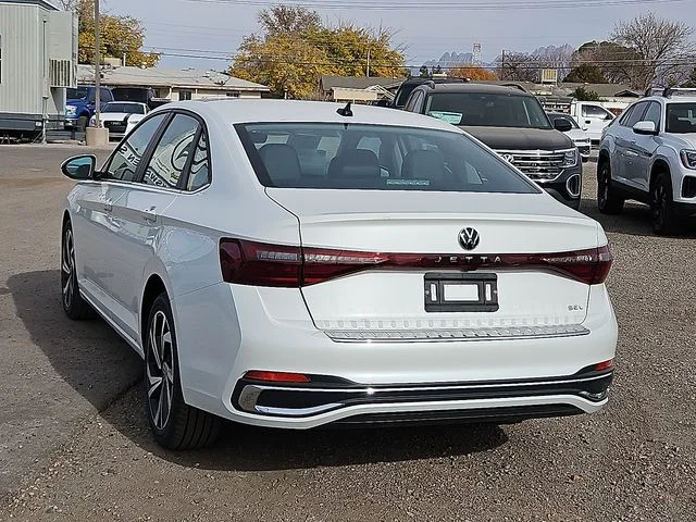 Nuevos VOLKSWAGEN JETTA à Estados chez autogozo