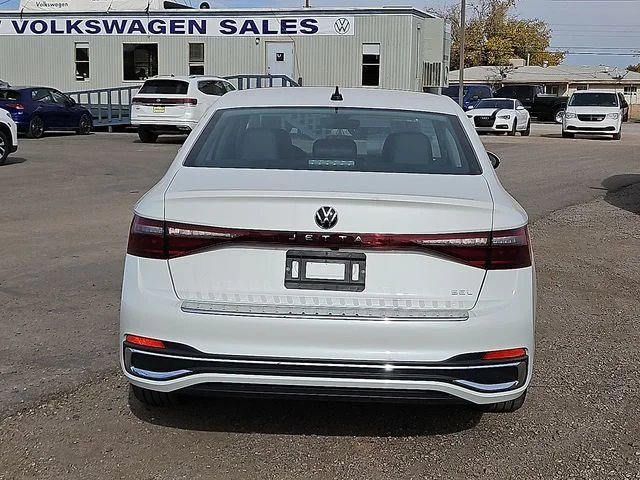 Nuevos VOLKSWAGEN JETTA à Estados chez autogozo