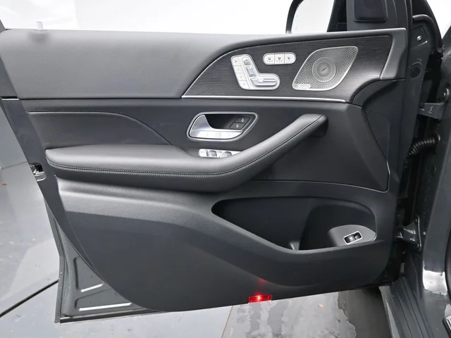 Nuevos MERCEDES-BENZ GLE à Estados chez autogozo