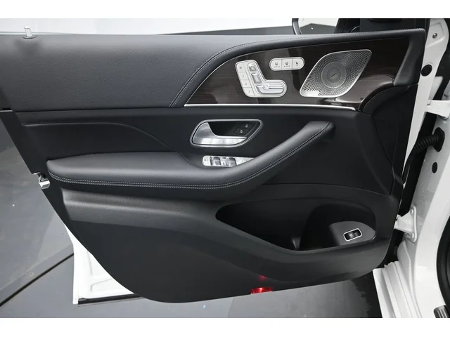 Nuevos MERCEDES-BENZ GLE à Estados chez autogozo