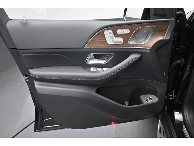 Nuevos MERCEDES-BENZ GLE à Estados chez autogozo