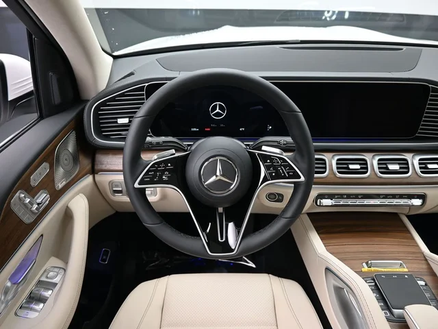 Nuevos MERCEDES-BENZ GLS à Estados chez autogozo
