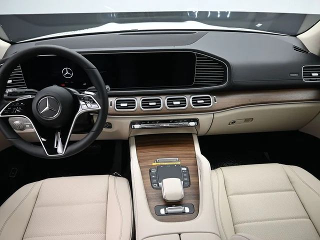 Nuevos MERCEDES-BENZ GLS à Estados chez autogozo