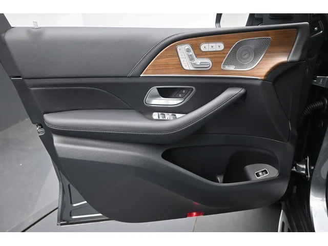 Nuevos MERCEDES-BENZ GLS à Estados chez autogozo