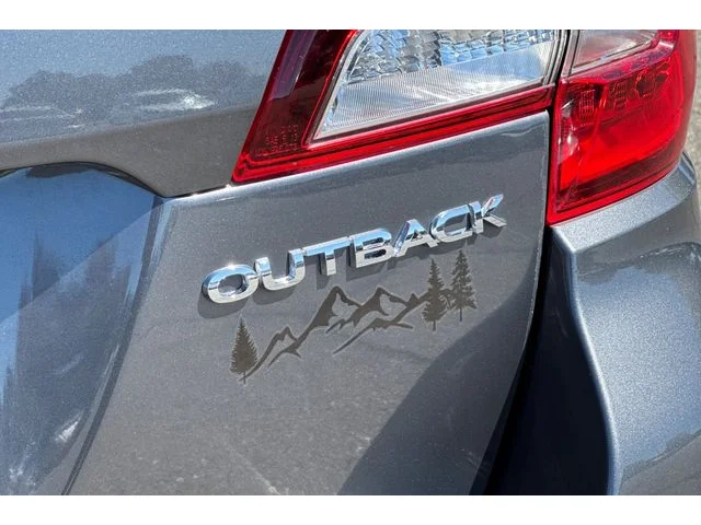 SEMINUEVOS SUBARU Outback at ELK GROVE in Elk Grove Buick GMC