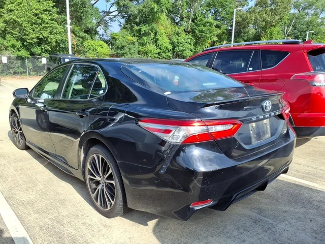 SEMINUEVOS TOYOTA Camry a Estados en autogozo