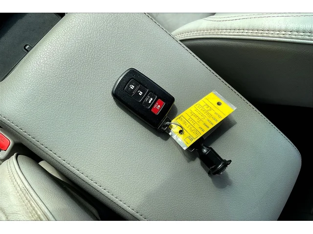 SEMINUEVOS TOYOTA Camry Hybrid a Gainesville en Gainesville Hyundai