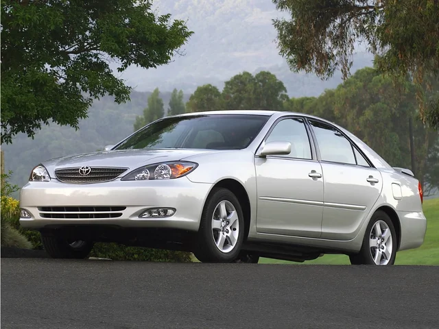 SEMINUEVOS TOYOTA Camry a Estados en autogozo