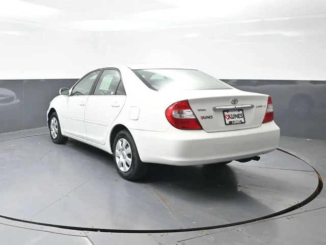 SEMINUEVOS TOYOTA Camry a Estados en autogozo