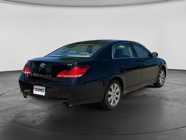SEMINUEVOS TOYOTA Avalon a Estados en autogozo