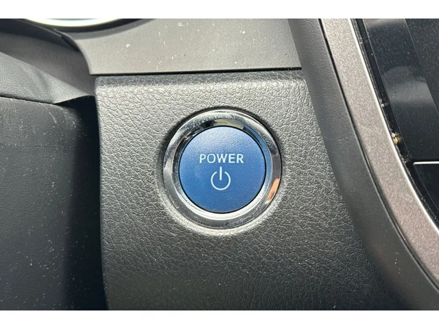 Pre-Owned TOYOTA Camry Hybrid at Anderson Honda in Palo Alto