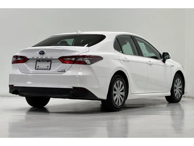 Pre-Owned TOYOTA Camry Hybrid at Anderson Honda in Palo Alto