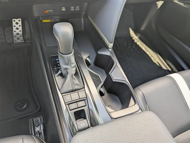 SEMINUEVOS TOYOTA Camry at Kennesaw, in Town Center Nissan