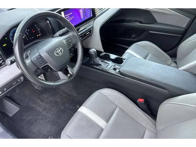 Pre-Owned TOYOTA Camry at Anderson Honda in Palo Alto