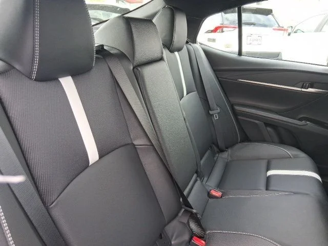 Nuevos TOYOTA CAMRY à Estados chez autogozo