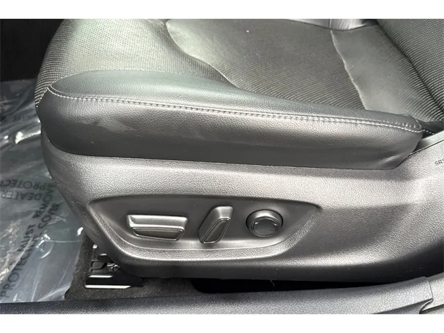 SEMINUEVOS TOYOTA Camry Hybrid at ELK GROVE in Elk Grove Buick GMC