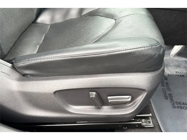 SEMINUEVOS TOYOTA Camry Hybrid at ELK GROVE in Elk Grove Buick GMC