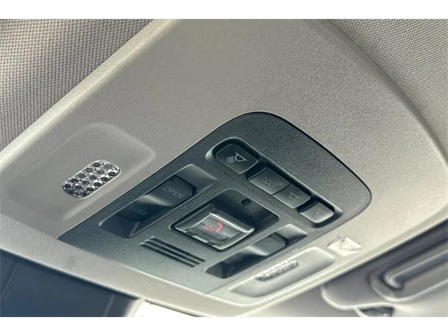 SEMINUEVOS TOYOTA Camry Hybrid at ELK GROVE in Elk Grove Buick GMC