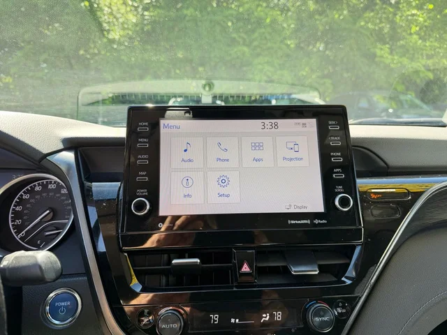 SEMINUEVOS TOYOTA Camry Hybrid a Estados en autogozo