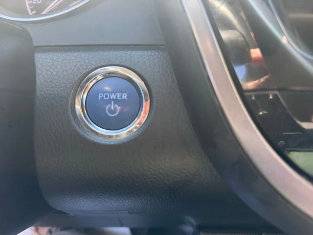 SEMINUEVOS TOYOTA Camry Hybrid a Estados en autogozo