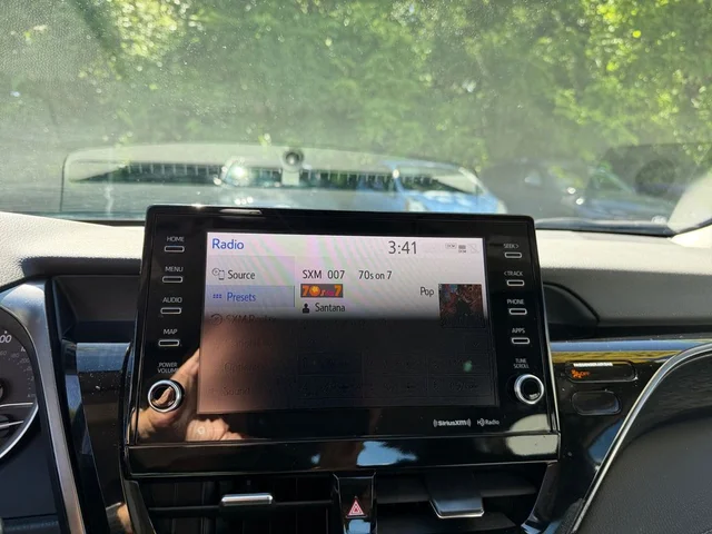 SEMINUEVOS TOYOTA Camry Hybrid a Estados en autogozo